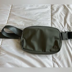 Everywhere Belt Bag
